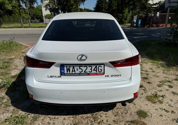 Lexus IS cena 92000 przebieg: 126000, rok produkcji 2016 z Łomianki małe 56
